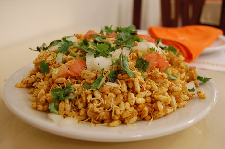 Bhel Puri: The Ultimate Healthy Snack - Bursting with Flavor and Nutrients. Satisfy your cravings today!